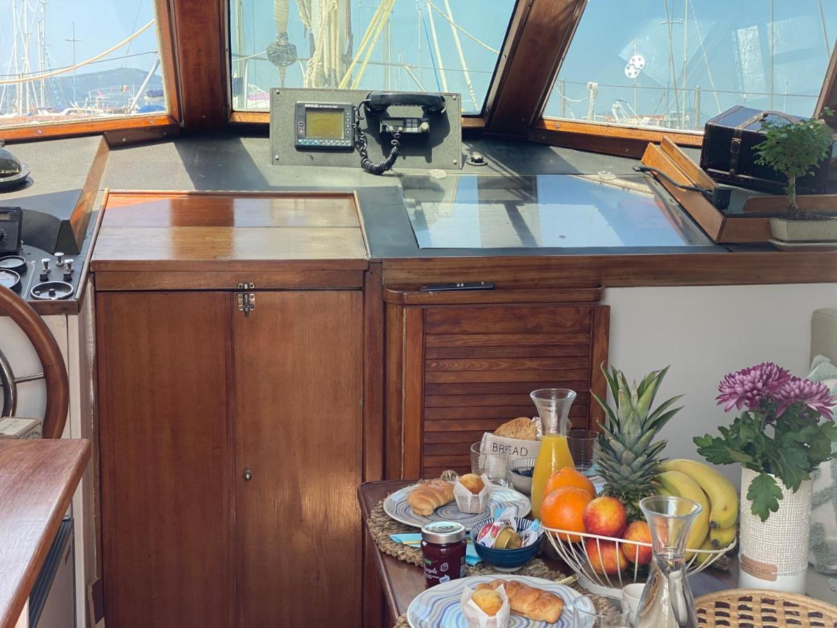 Sailing Nights Boat&Breakfast Ξενοδοχείο Αλγκέρο Εξωτερικό φωτογραφία